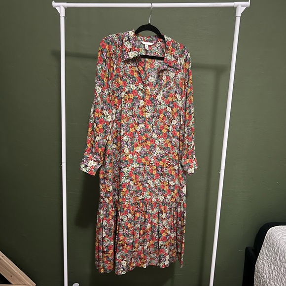 H&M Dresses & Skirts - H&M Midi Dress